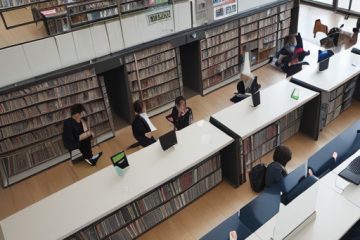 Menggali Potensi Edukasi Teknologi Konsumen: Strategi dan Solusi Inovatif untuk Membangun Kompetensi Digital Terdepannisah